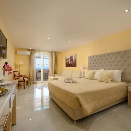 فندق Cavomarina Beach- Adults Only 4*