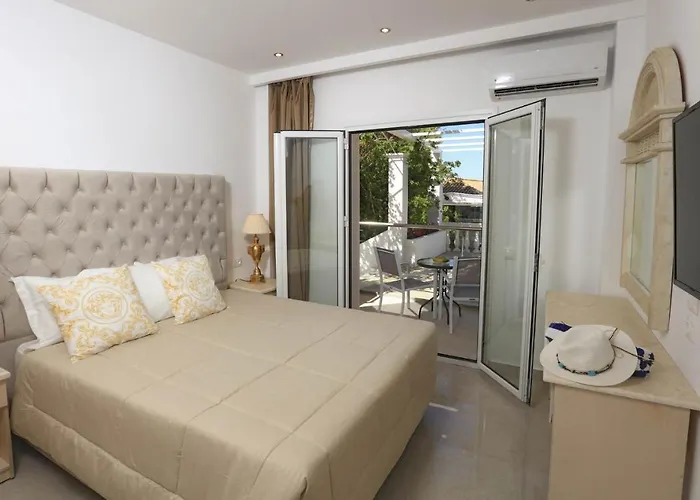 Hotel Cavomarina Beach- Adults Only