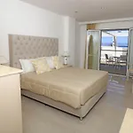 Cavomarina Beach- Adults Only カボス